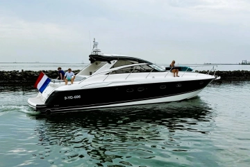 Princess Yachts V48 usado à venda