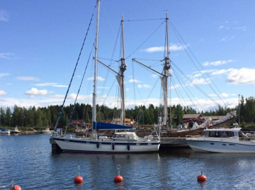 Hallberg Rassy 42E usado à venda