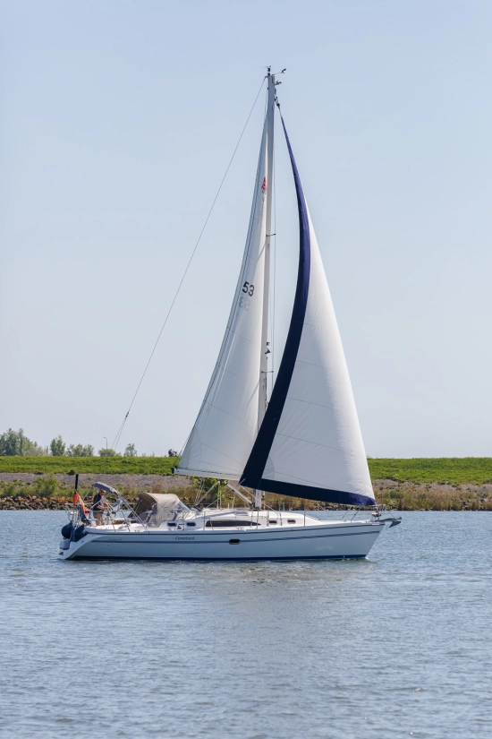Catalina Yachts 375 usata in vendita