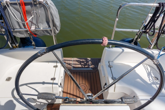 Catalina Yachts 375 usata in vendita