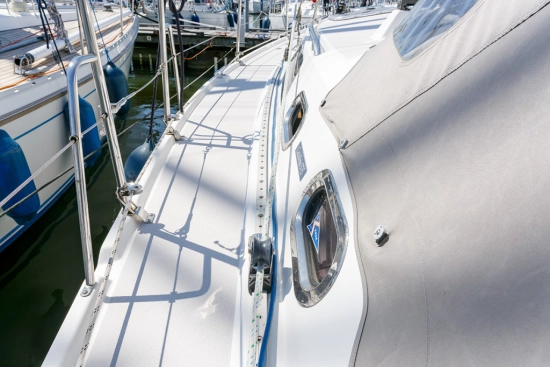 Catalina Yachts 375 usata in vendita