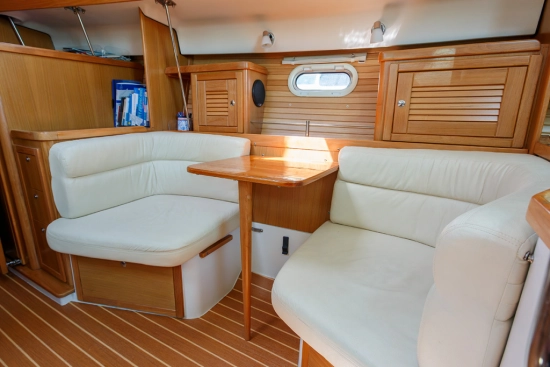 Catalina Yachts 375 usata in vendita