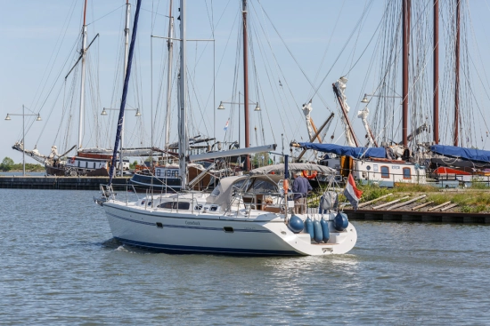 Catalina Yachts 375 usata in vendita