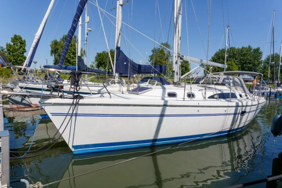 Catalina Yachts 375 usata in vendita