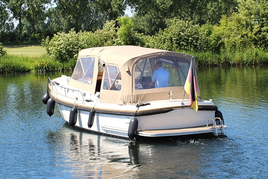 Intercruiser 27 Cabin usata in vendita