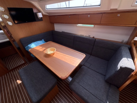 Bavaria Yachts Cruiser 41 usado à venda