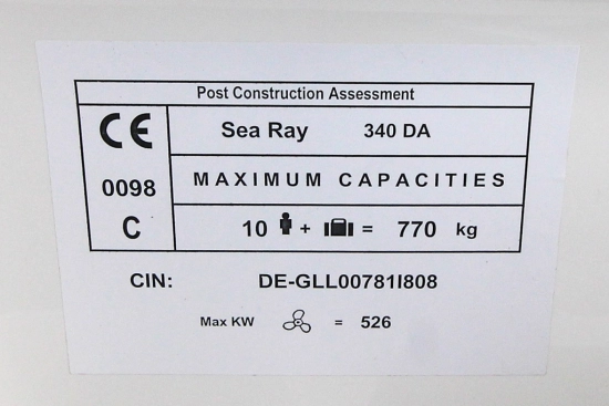 Sea Ray Sundancer 340 usado à venda
