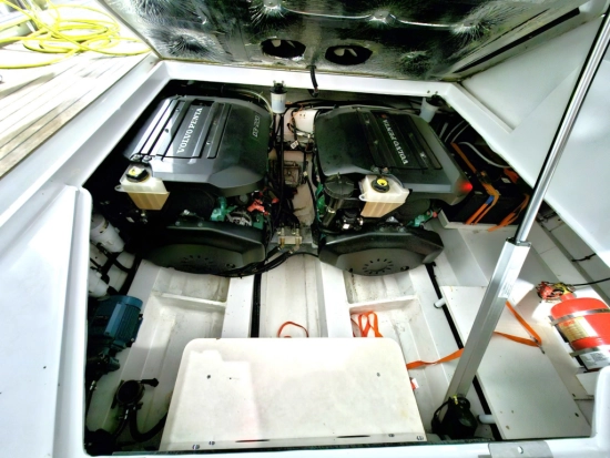 Sealine S330 de segunda mano en venta