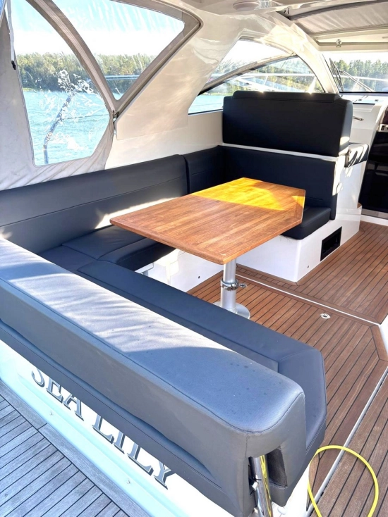 Sealine S330 de segunda mano en venta