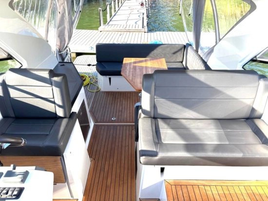 Sealine S330 de segunda mano en venta