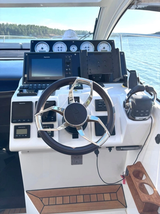 Sealine S330 de segunda mano en venta