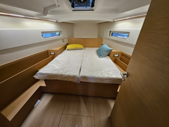 Jeanneau Sun Odyssey 415 nuova in vendita