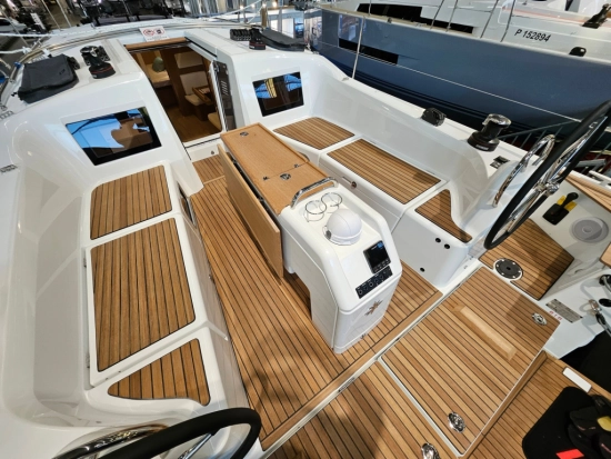 Jeanneau Sun Odyssey 415 nuova in vendita