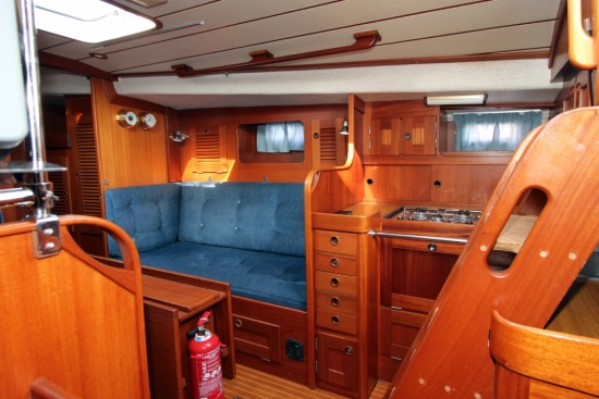 Hallberg Rassy 352 usata in vendita