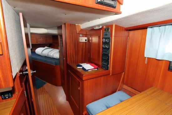 Hallberg Rassy 352 usata in vendita