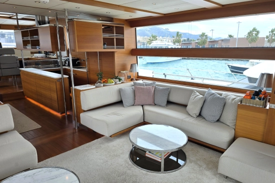 Delta Powerboats 88 Carbon usado à venda