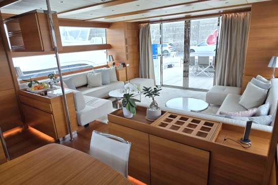 Delta Powerboats 88 Carbon usado à venda