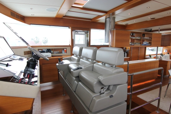 Delta Powerboats 88 Carbon usado à venda