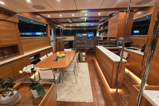 Delta Powerboats 88 Carbon usado à venda