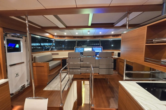 Delta Powerboats 88 Carbon usado à venda