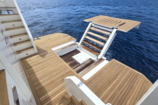 Delta Powerboats 88 Carbon usado à venda