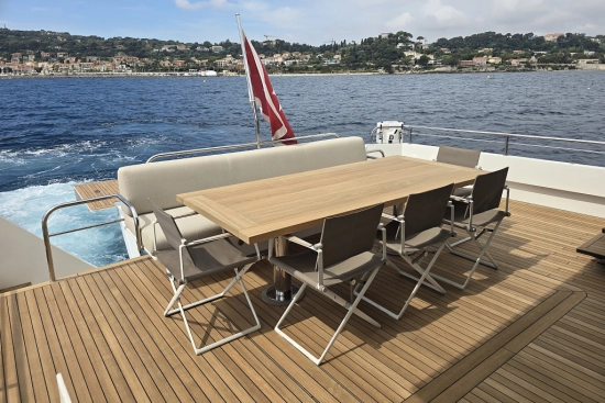 Delta Powerboats 88 Carbon usado à venda