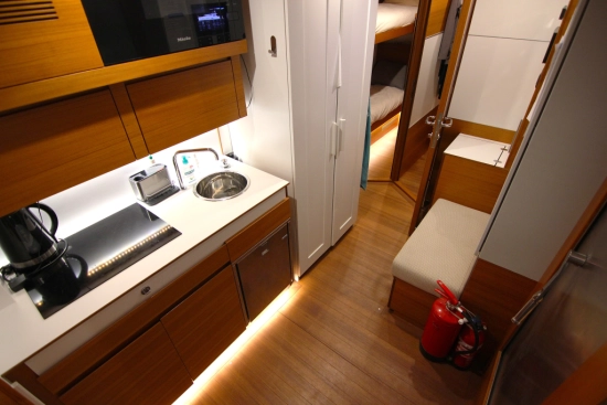 Delta Powerboats 88 Carbon usado à venda