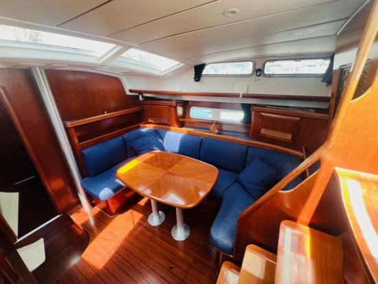 Beneteau Oceanis 42 CC usado à venda