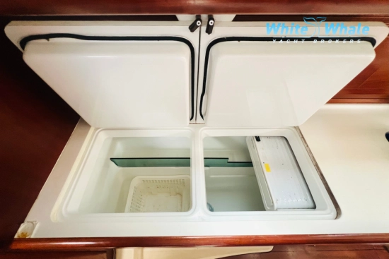 Beneteau Oceanis 42 CC usado à venda