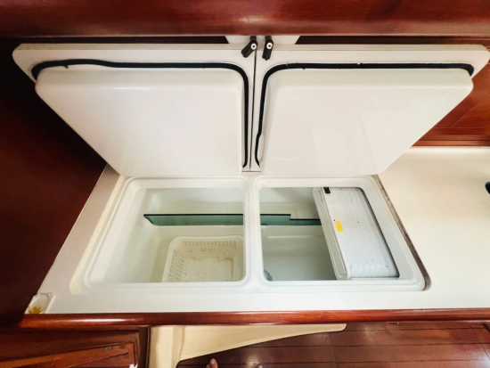 Beneteau Oceanis 42 CC usado à venda