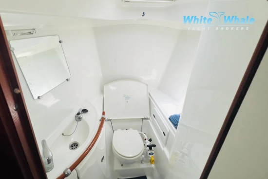 Beneteau Oceanis 42 CC usado à venda