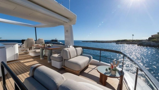 Azimut Fly 62 usata in vendita