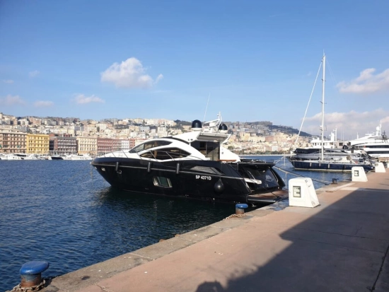 Sunseeker Predator 64 usado à venda