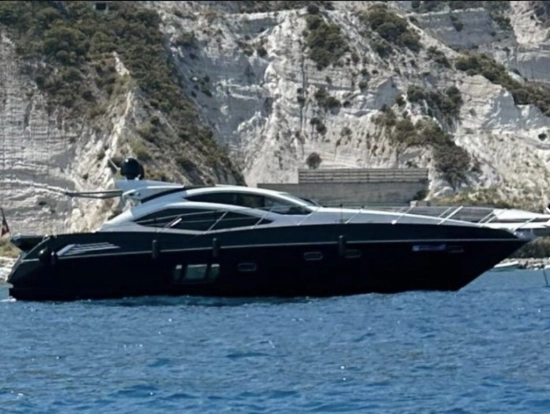 Sunseeker Predator 64 usado à venda