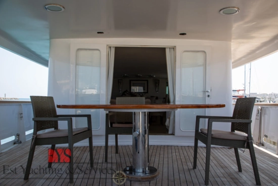 Benetti 33 usado à venda