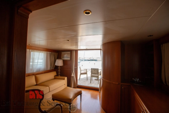 Benetti 33 usado à venda