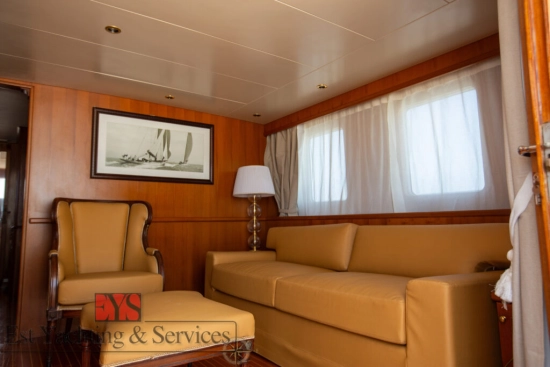 Benetti 33 usado à venda