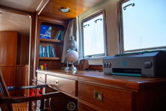 Benetti 33 usado à venda