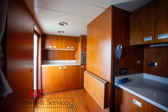 Benetti 33 usado à venda