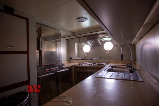 Benetti 33 usado à venda