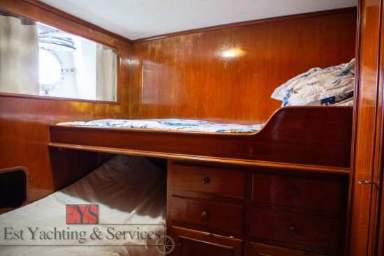 Benetti 33 usado à venda