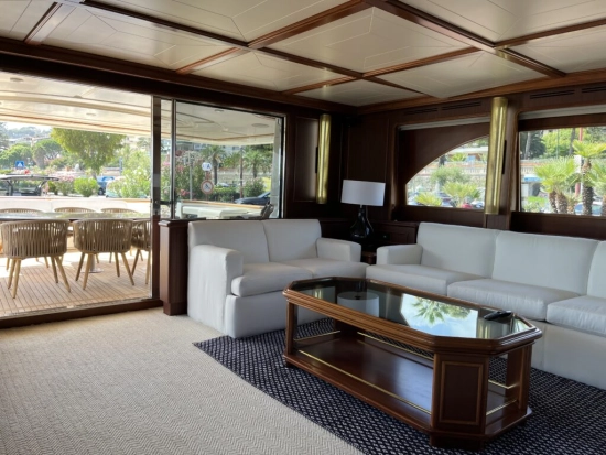 Ferretti Custom Line Navetta 27 usata in vendita