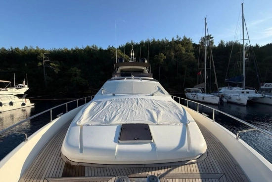 Ferretti 830 usata in vendita