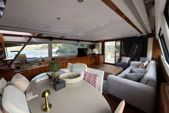 Ferretti 830 usata in vendita