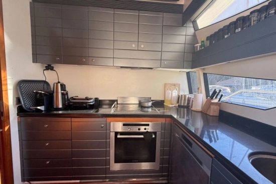 Ferretti 830 usata in vendita