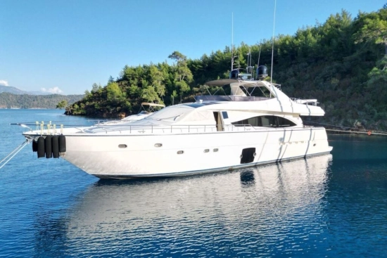 Ferretti 830 usata in vendita