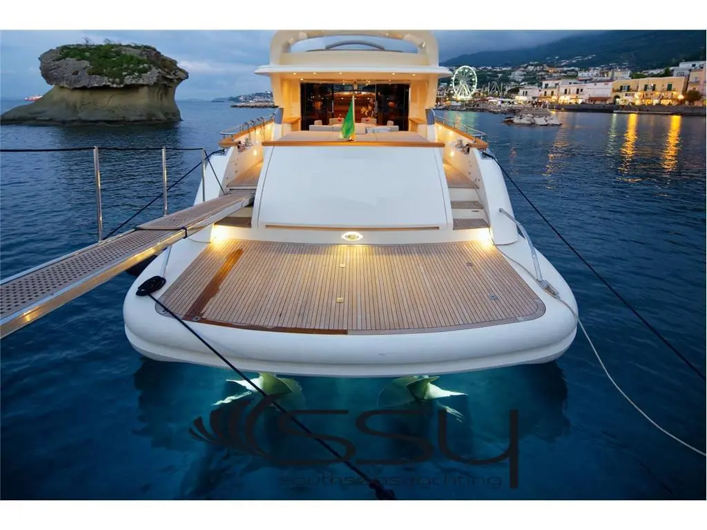 Cerri Cantieri Navali 86 Flying Sport usata in vendita