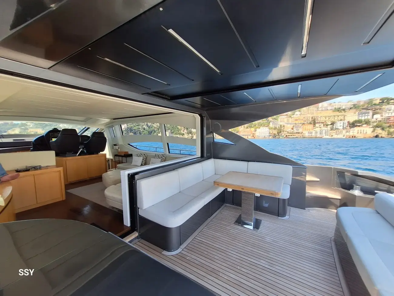 Pershing 74 usata in vendita