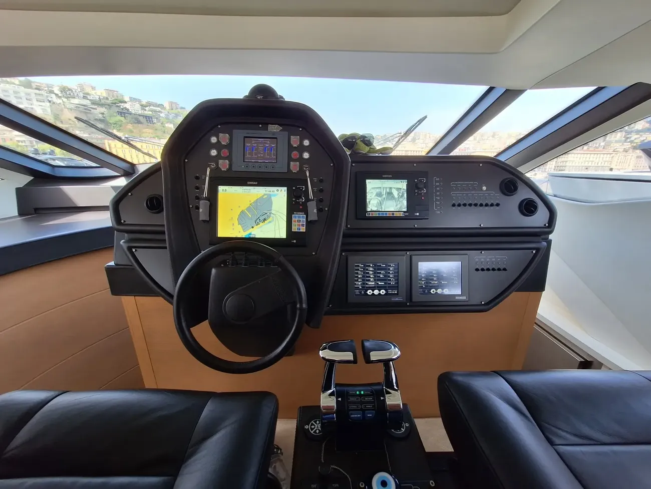 Pershing 74 usata in vendita