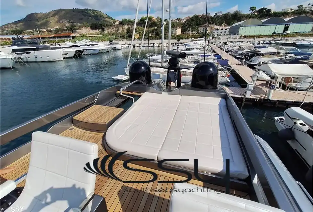 Pershing 82 de segunda mano en venta